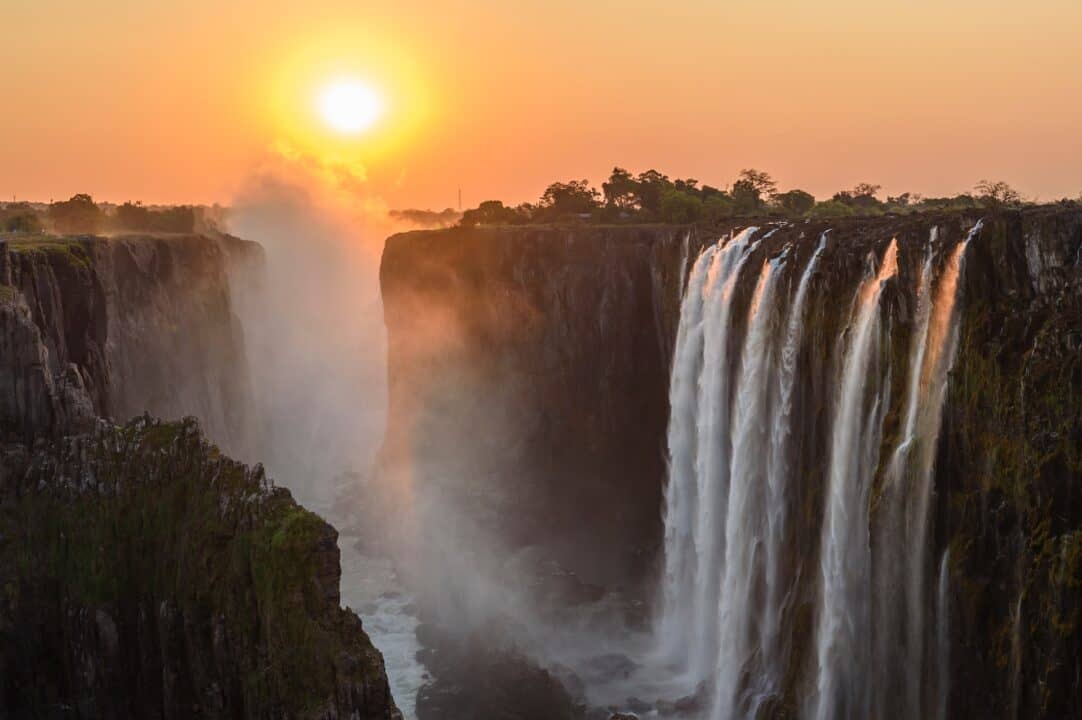 tramonto cascate vittoria Zimbabwe viaggio in africa