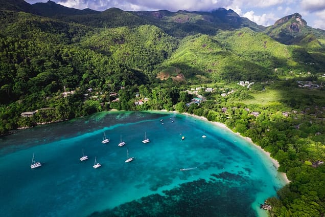 spiaggia di mahé seychelles viaggioinafrica